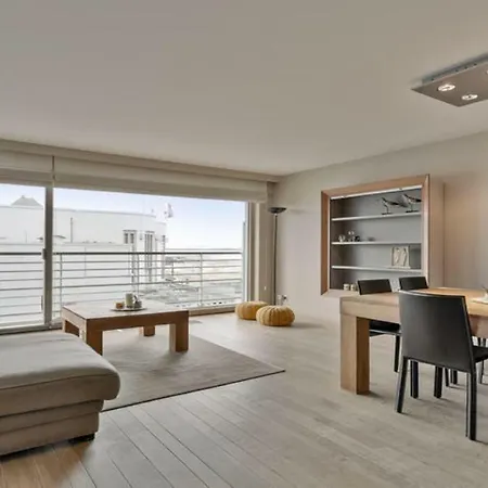 Апартаменты Stylish Seaview 4 Persons - Albertstrand Кнокке-Хейст